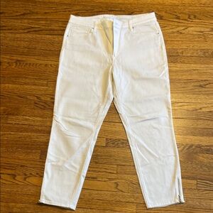 White House Black Market White Skinny Jeans